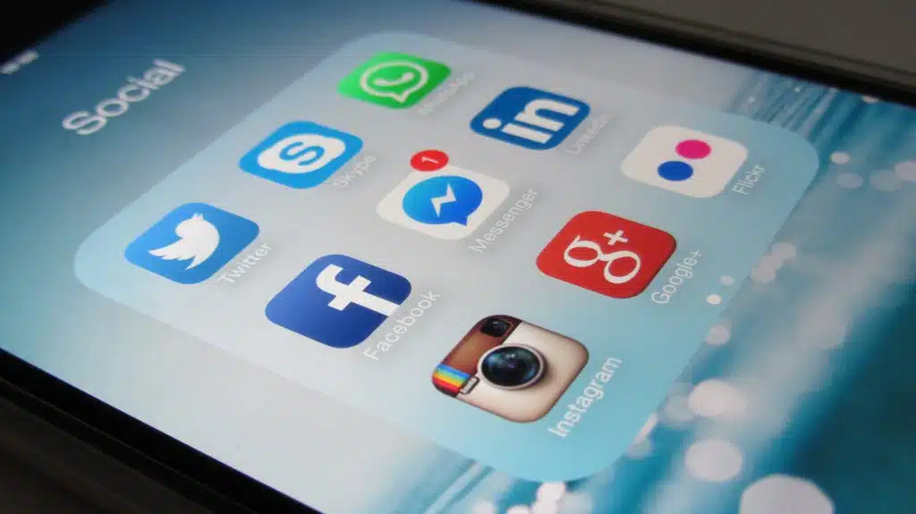 learn how to market on Facebook with facebook blueprint free online courses