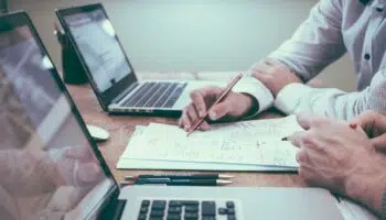 5 Types of Consulting for Businesses (+ How to Choose)